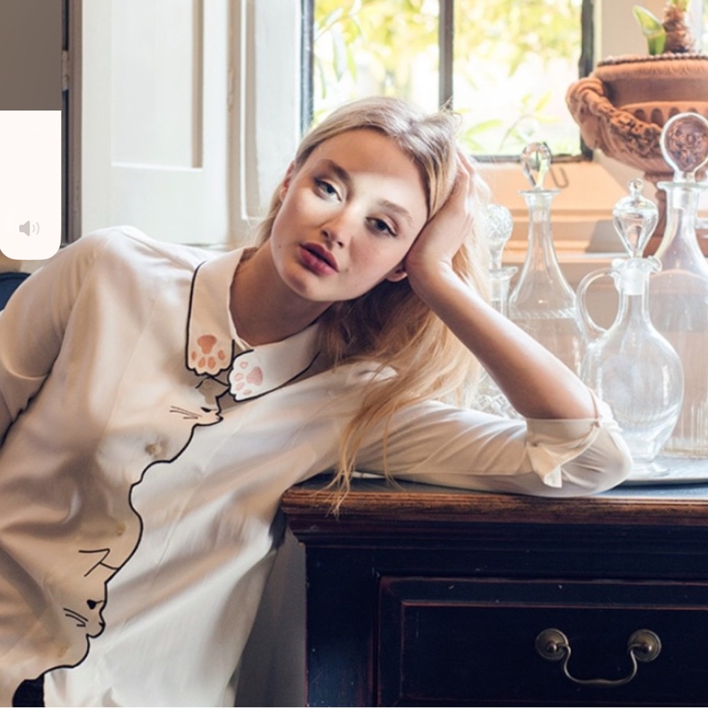 Miss Patina White Shirt with Cat Detail